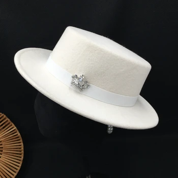 New England socialite gospa o klobuk, bele volne klobučevine klobuk stranka bistvo absorpcije dihalne ravno cilinder